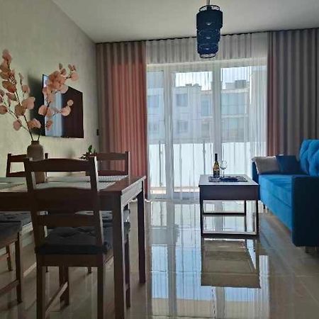 Fox Apartament Free Parking Air Conditioning Болеславец Экстерьер фото